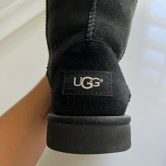 Black UGGS - Picture 3 of 7